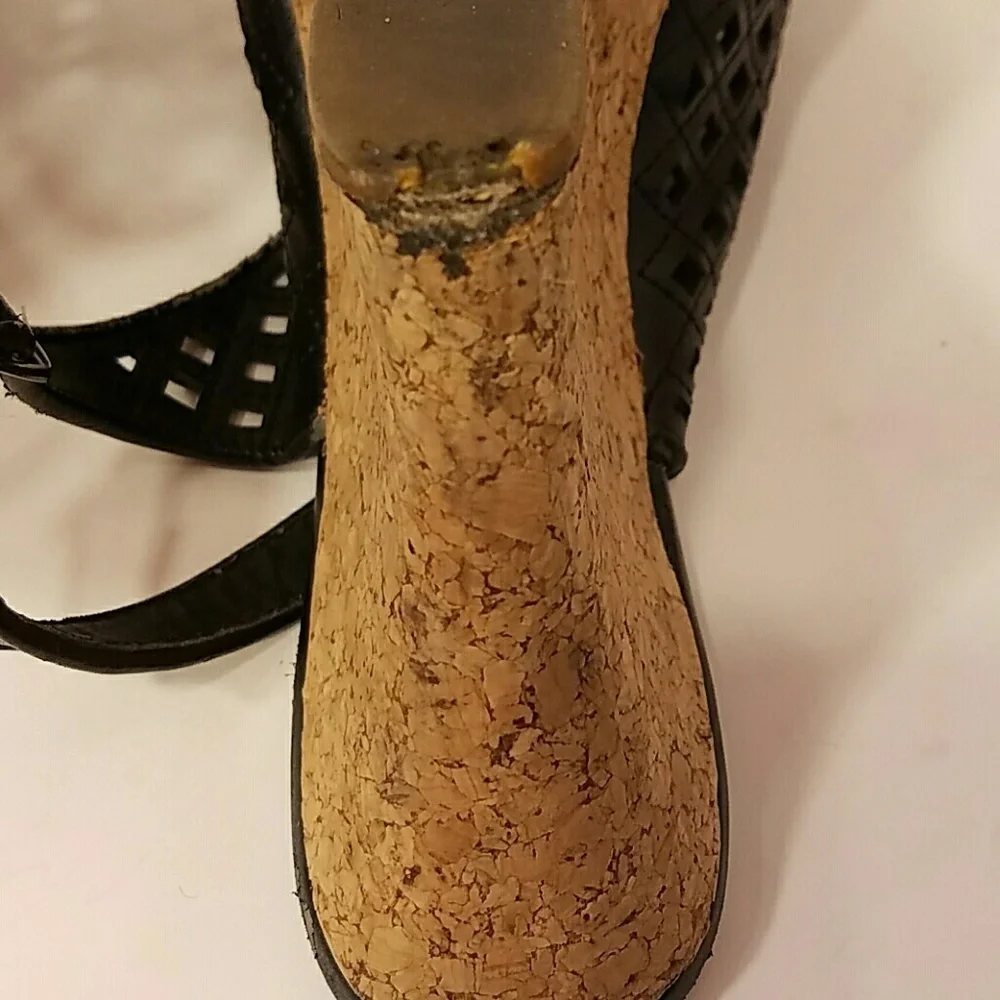 Nine West strappy wedges size 7 1/2